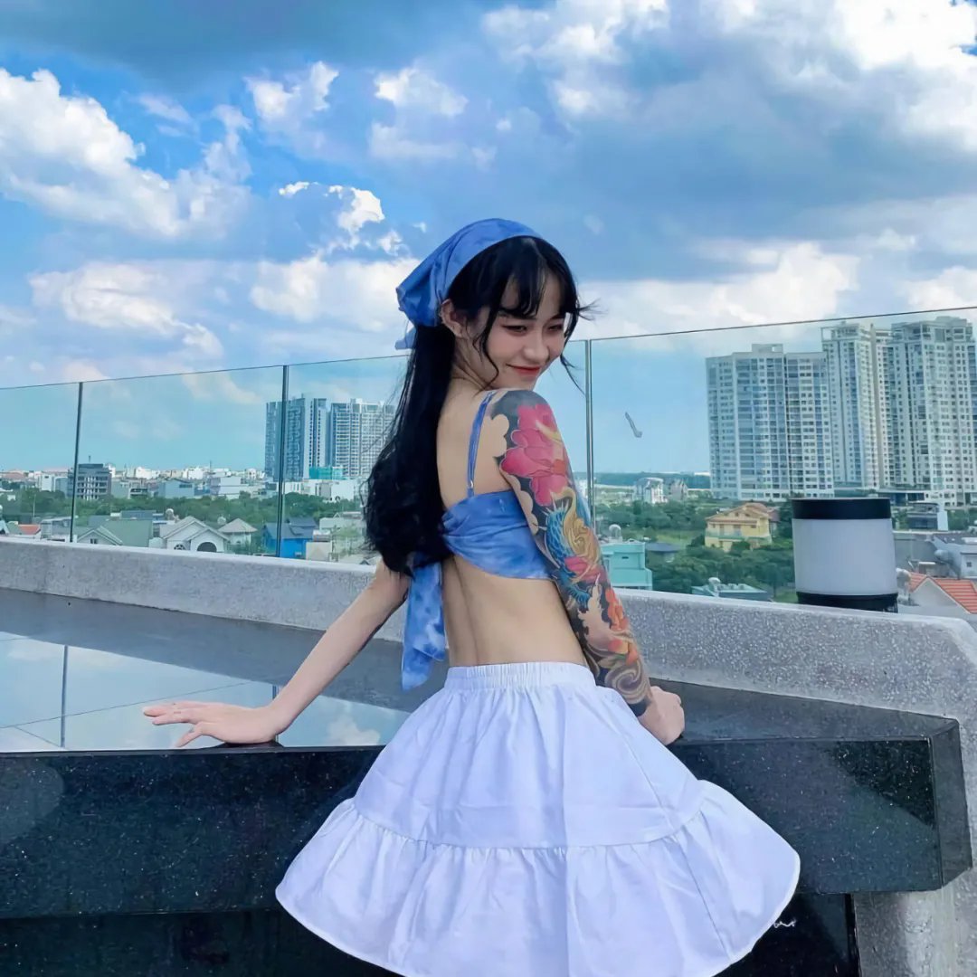 眼神阳光的男孩